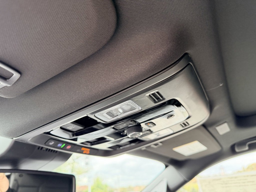 New 2026 Chevrolet Suburban Z71 w/ Comfort Package image 27
