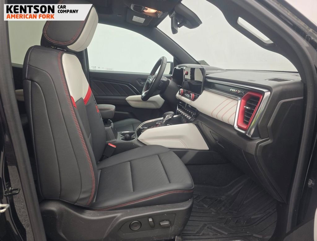 Used 2024 GMC Canyon AT4X AWD/4WD image 10