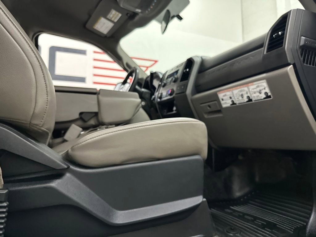 Used 2017 Ford F250 XL w/ Power Equipment Group AWD/4WD image 47