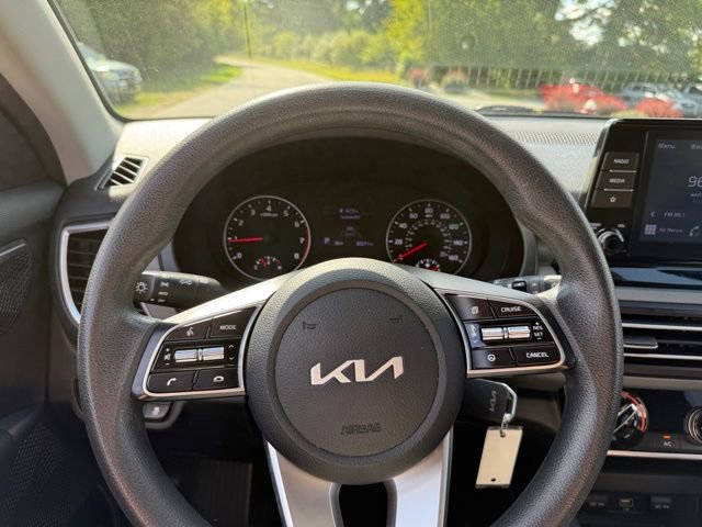 Certified 2023 Kia Seltos LX image 8