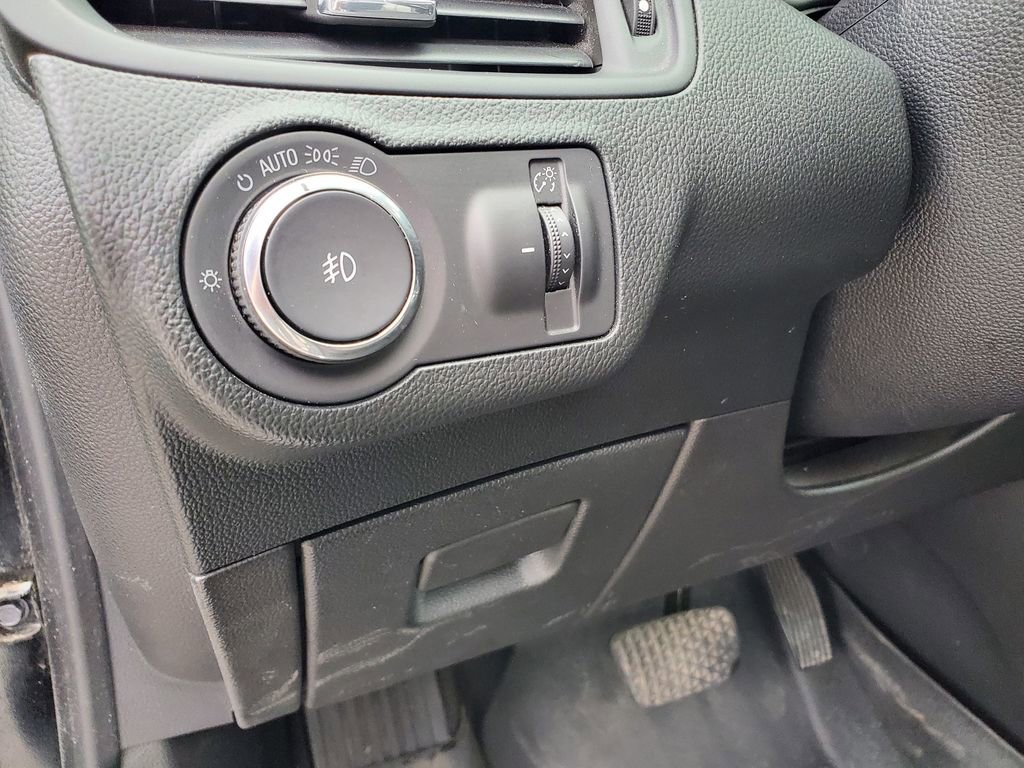 Used 2017 Buick Envision Premium image 25