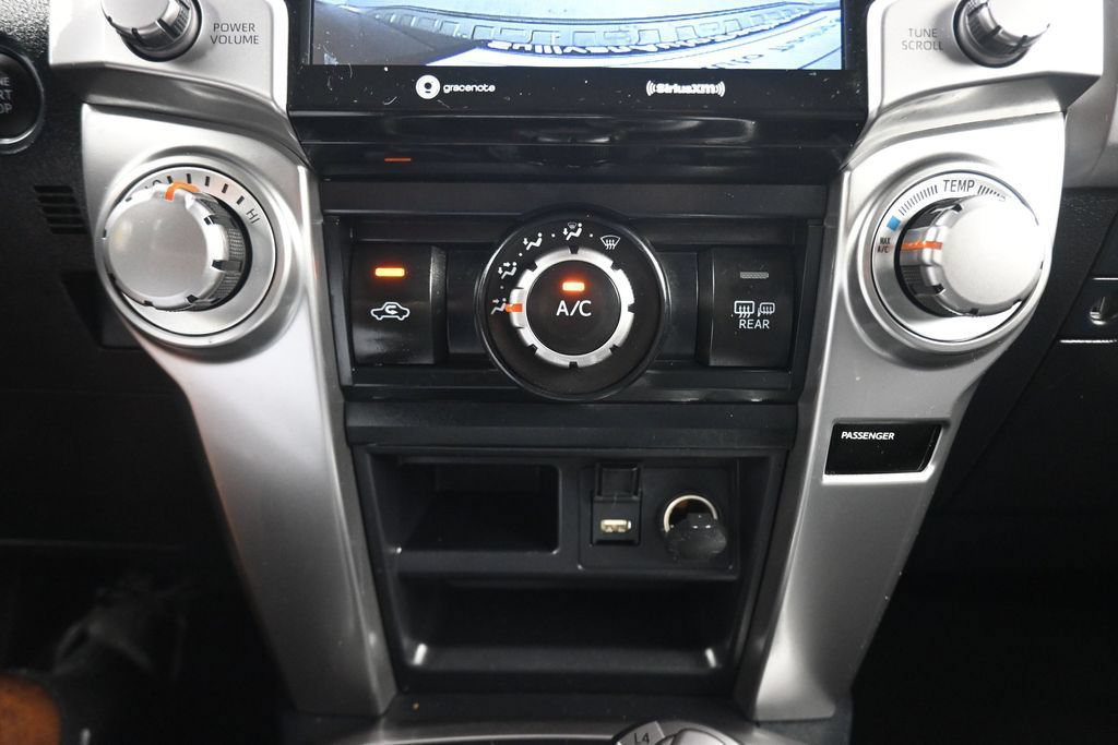 Used 2024 Toyota 4Runner SR5 AWD/4WD image 19