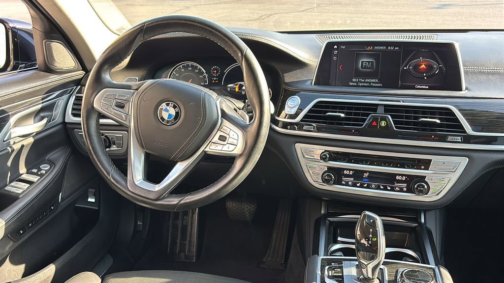 Used 2019 BMW 750i xDrive w/ Autobahn Package AWD/4WD image 7