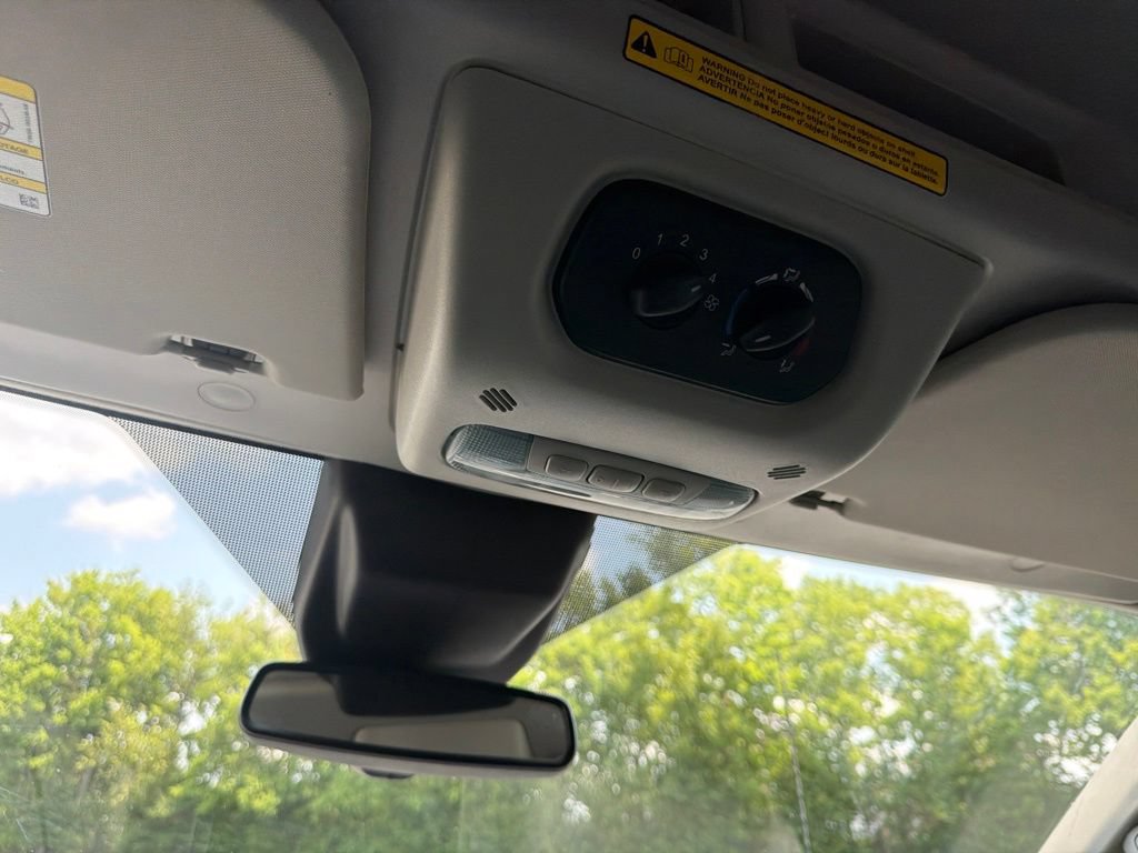 Used 2017 Ford Transit 350 XL RWD image 12