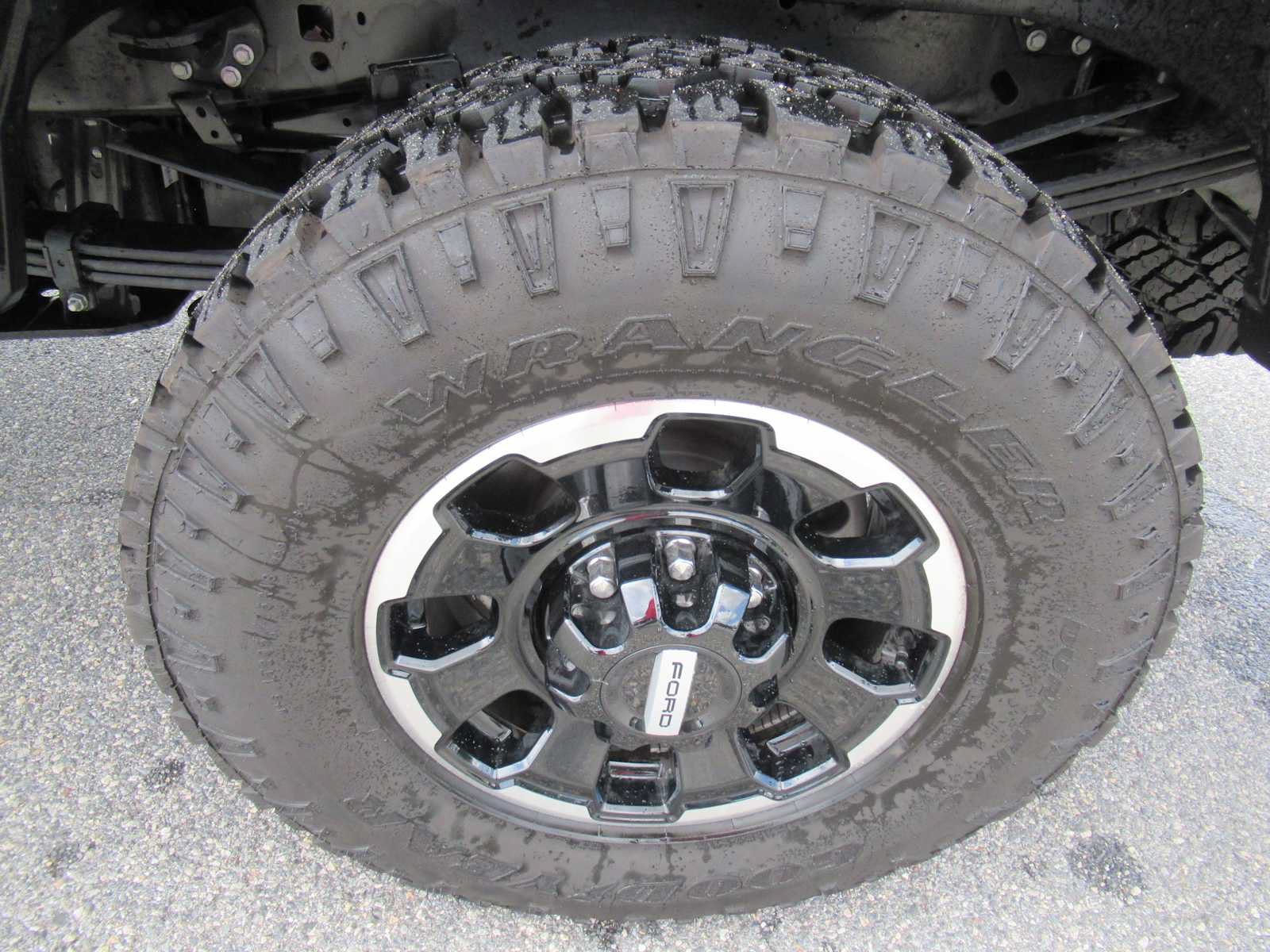 Used 2026 Ford F250 Lariat w/ Tremor Off-Road Package AWD/4WD image 10