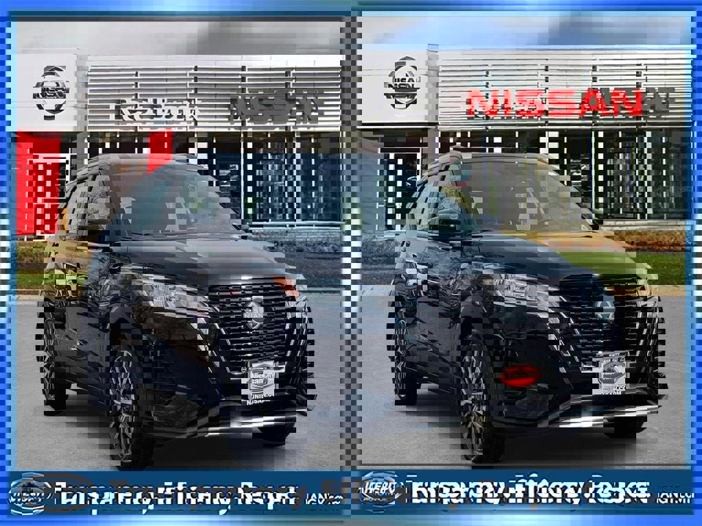 Certified 2024 Nissan Kicks SV image 1