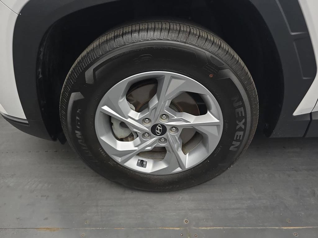 Used 2024 Hyundai Tucson SE AWD/4WD image 16