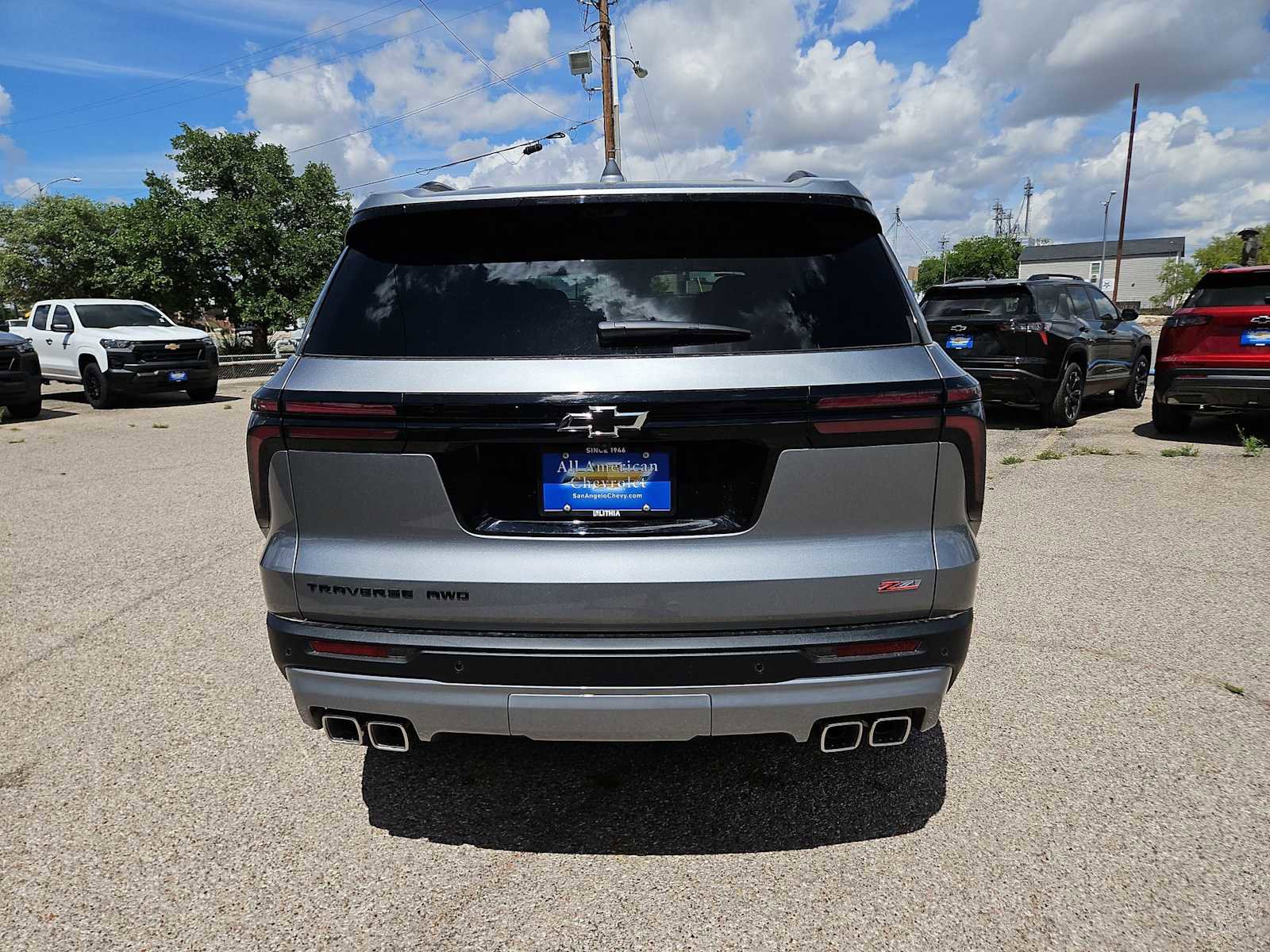 New 2026 Chevrolet Traverse Z71 w/ Enhanced Driving Package image 7