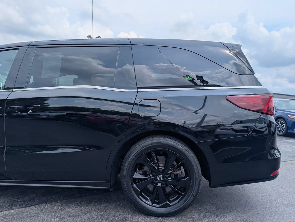 Used 2023 Honda Odyssey Sport image 4
