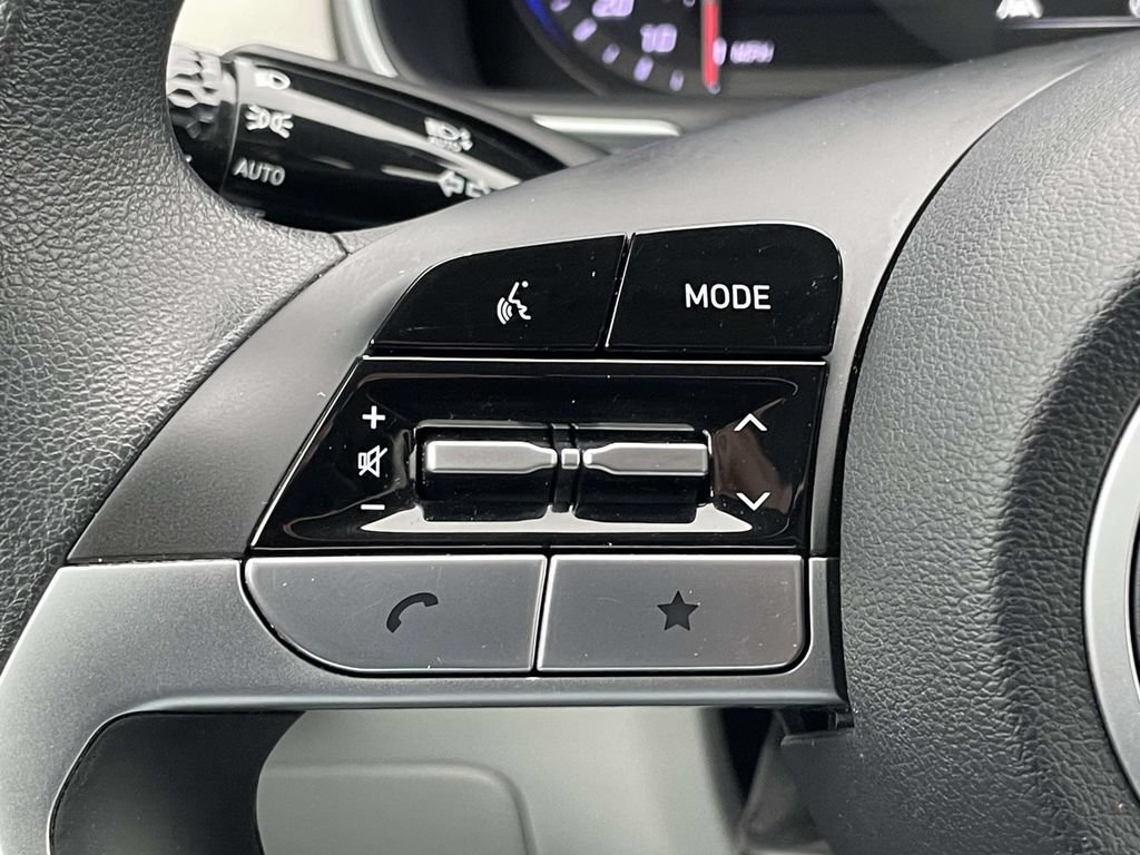 Certified 2023 Hyundai Tucson SEL AWD/4WD image 10