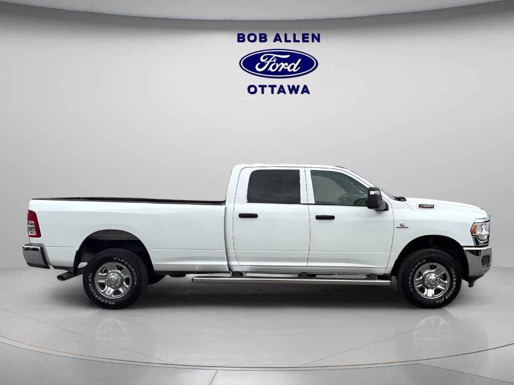 Used 2024 RAM 2500 Tradesman w/ Chrome Appearance Group image 18