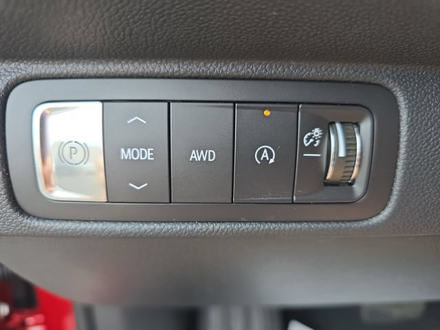 New 2026 Chevrolet Traverse Z71 w/ Enhanced Driving Package AWD/4WD image 29