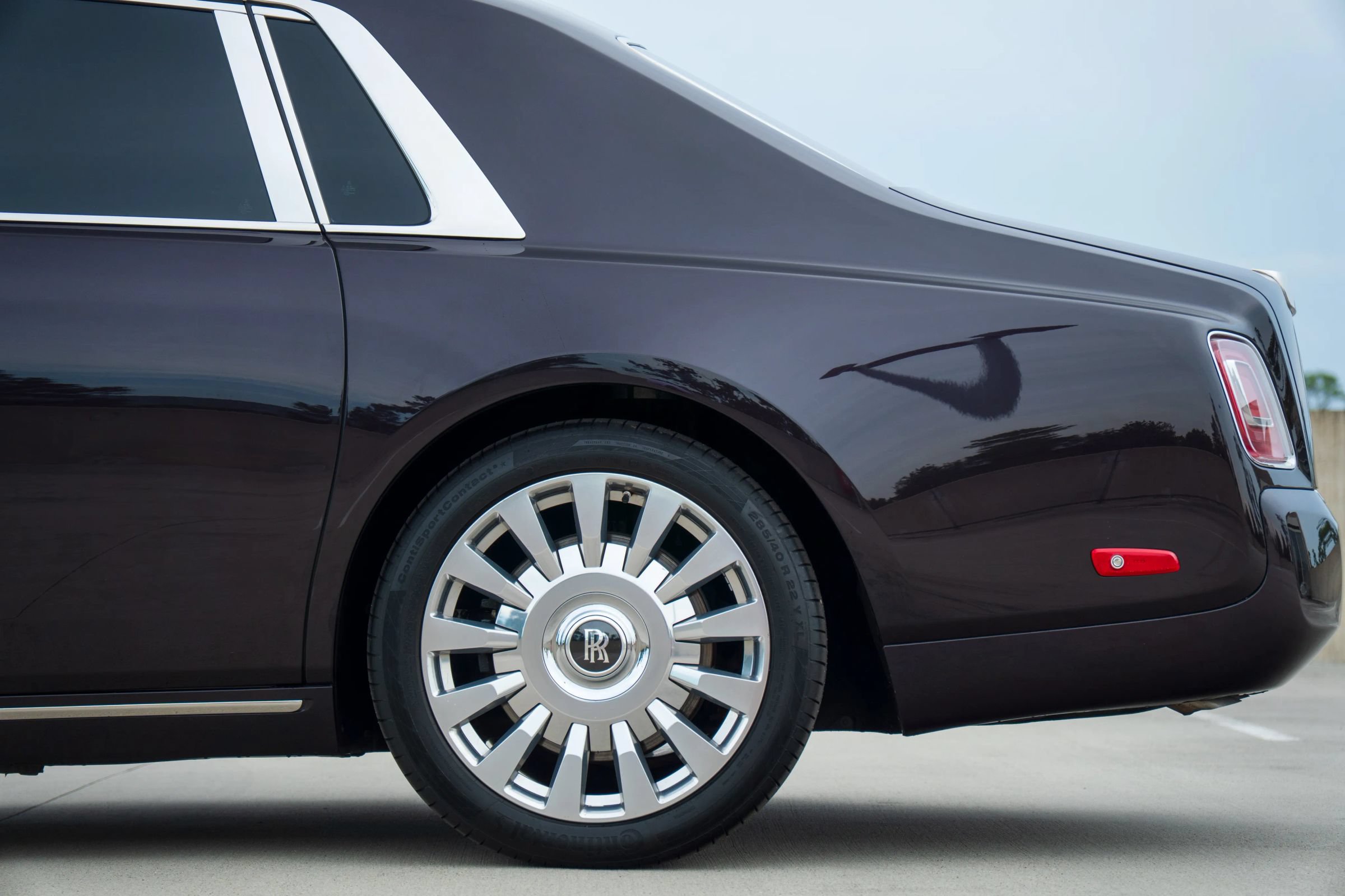 Used 2018 Rolls-Royce Phantom Extended Wheelbase RWD image 14