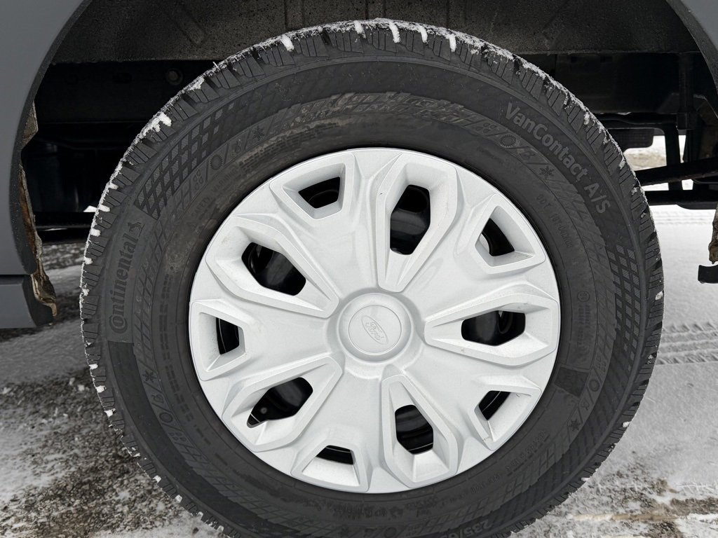 Used 2015 Ford Transit 150 XLT image 14