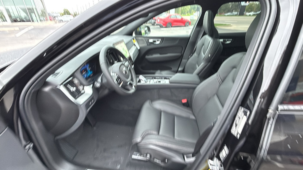 New 2027 Volvo XC60 T8 Ultra AWD/4WD image 25