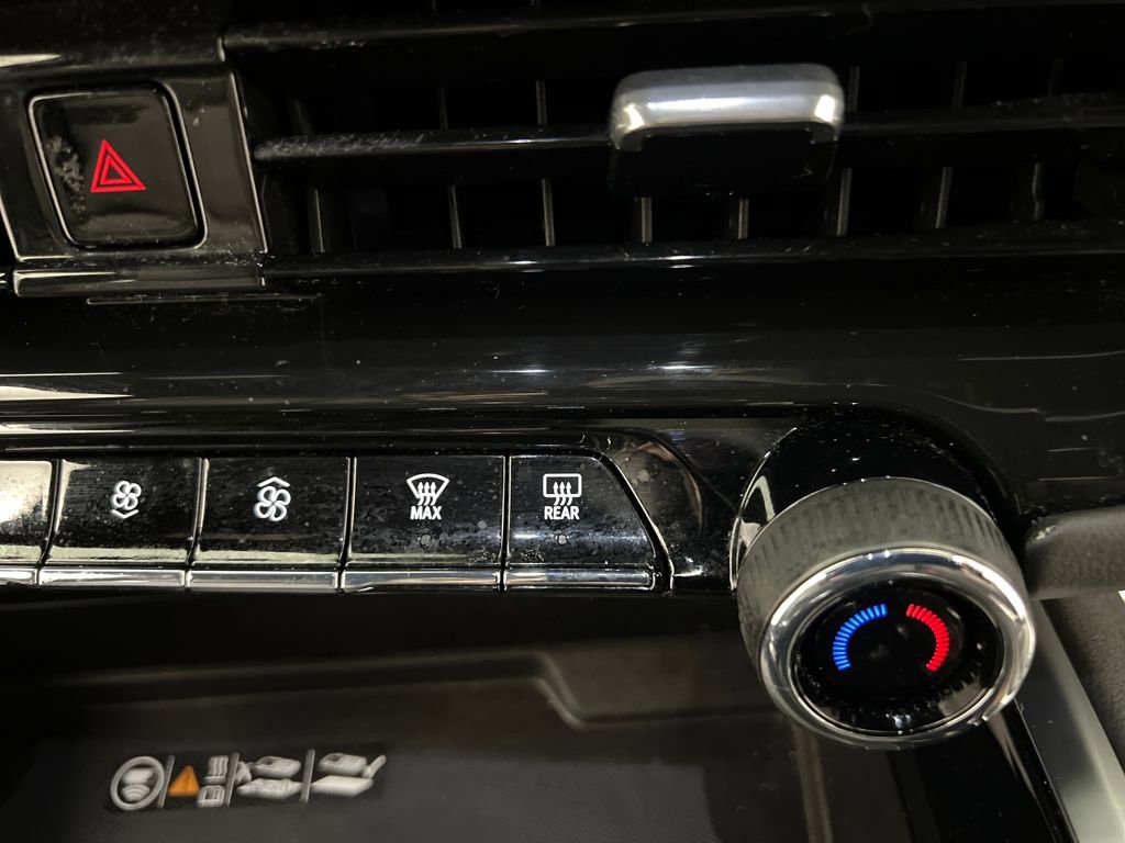 Used 2025 Chevrolet Tahoe Z71 image 47