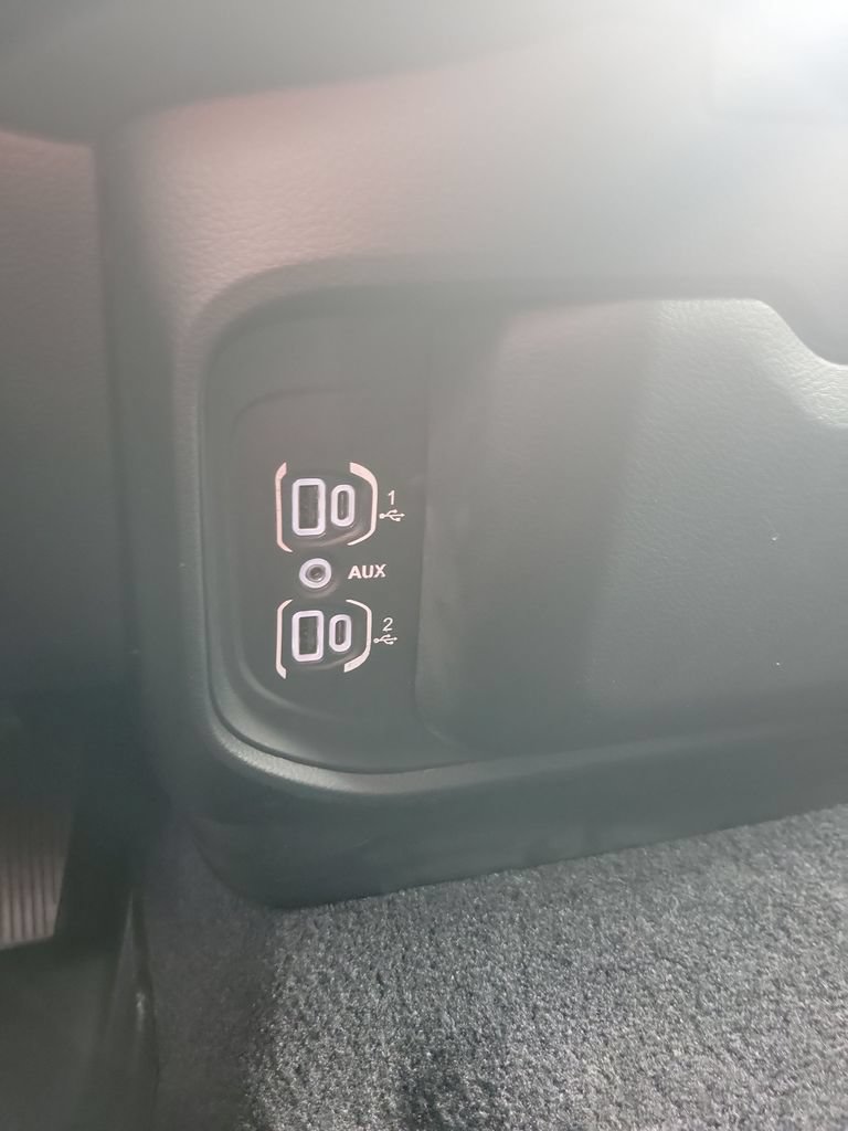 Used 2025 RAM 1500 Classic Warlock AWD/4WD image 33