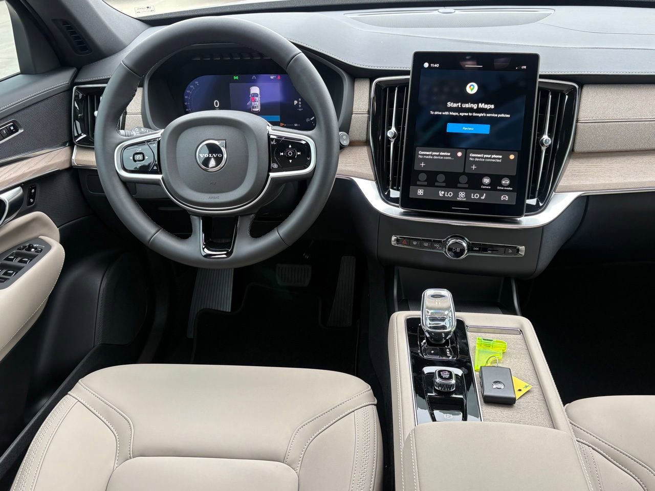 New 2026 Volvo XC90 B6 Core w/ Protection Package Premier image 12