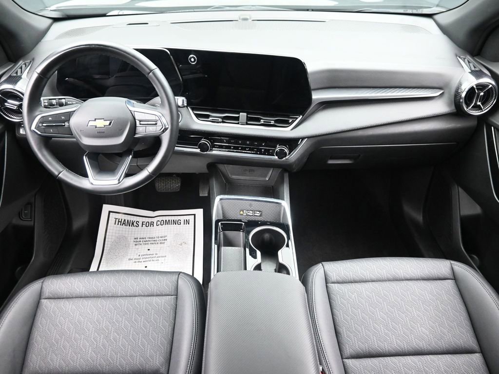 Used 2025 Chevrolet Equinox LT w/ Convenience Package II FWD image 13