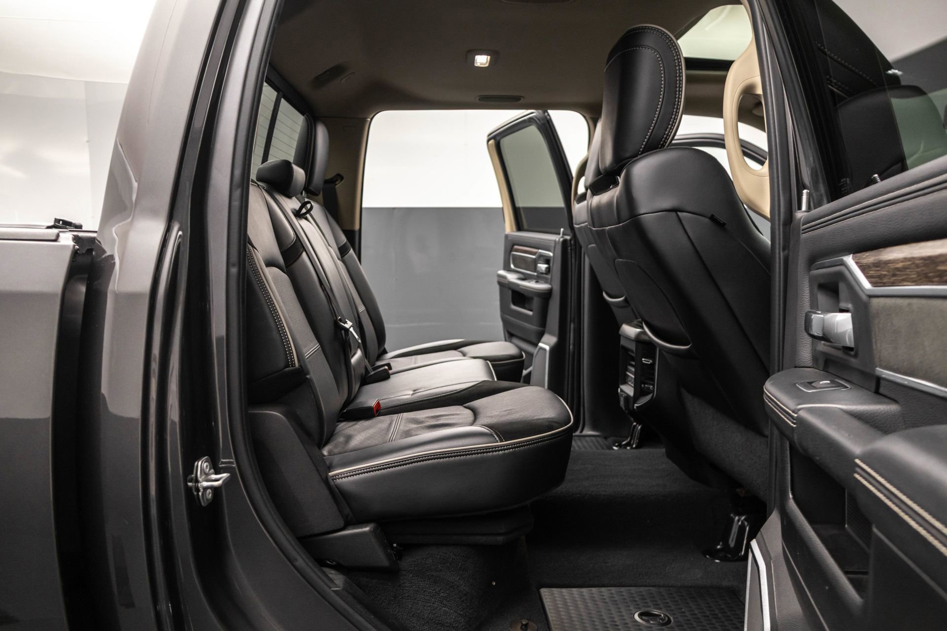 Used 2020 RAM 2500 Laramie AWD/4WD image 36