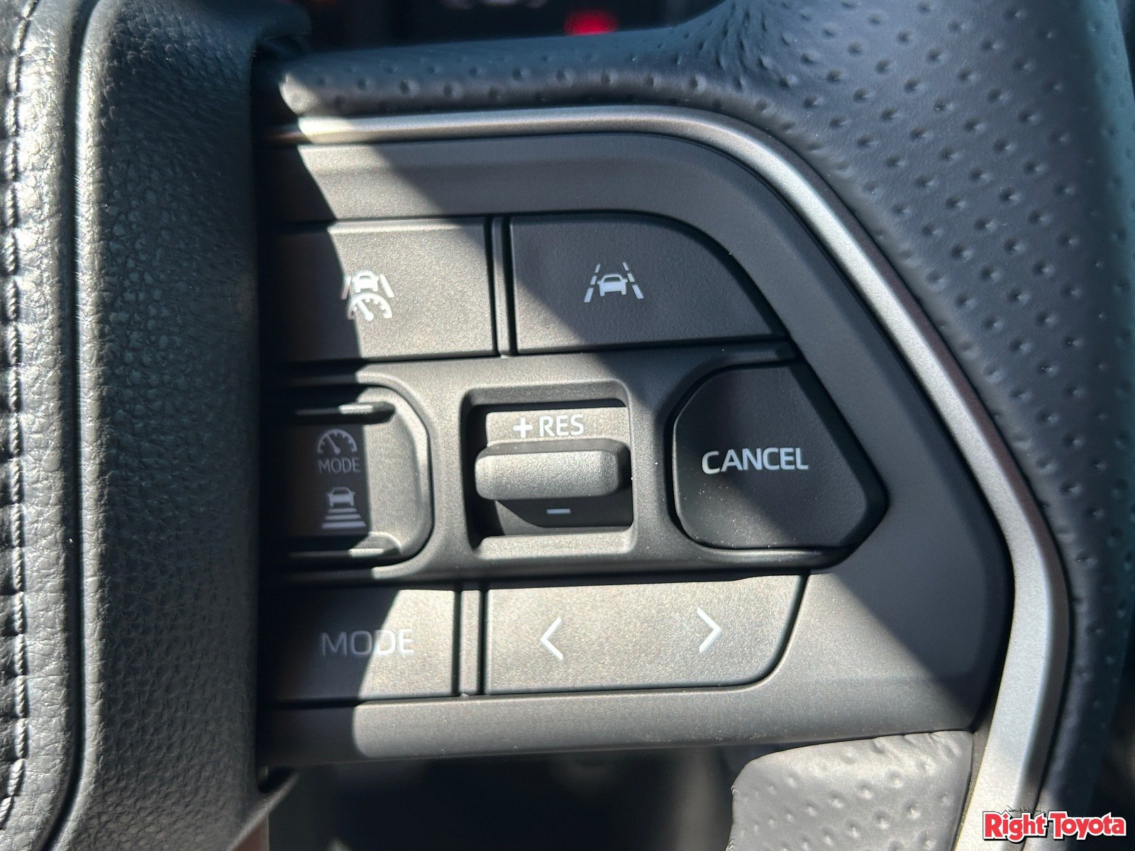 New 2026 Toyota 4Runner SR5 AWD/4WD image 31