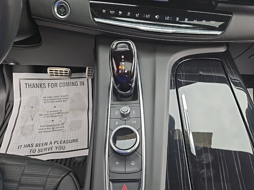 Certified 2024 Cadillac Escalade V w/ LPO, ONYX Package AWD/4WD image 32