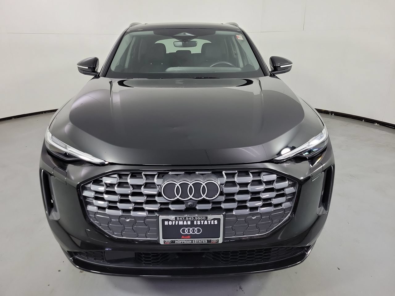 Used 2025 Audi Q5 Premium Plus w/ Premium Plus AWD/4WD image 3