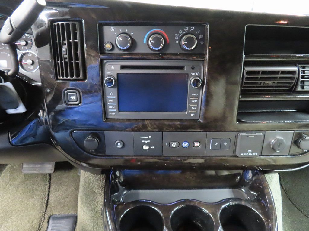 Used 2021 GMC Savana 2500 RWD image 15