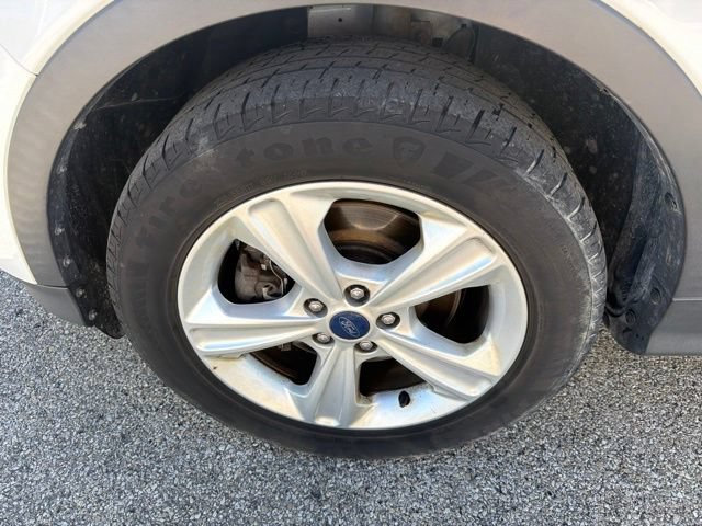 Used 2016 Ford Escape SE w/ SE Cold Weather Package AWD/4WD image 16