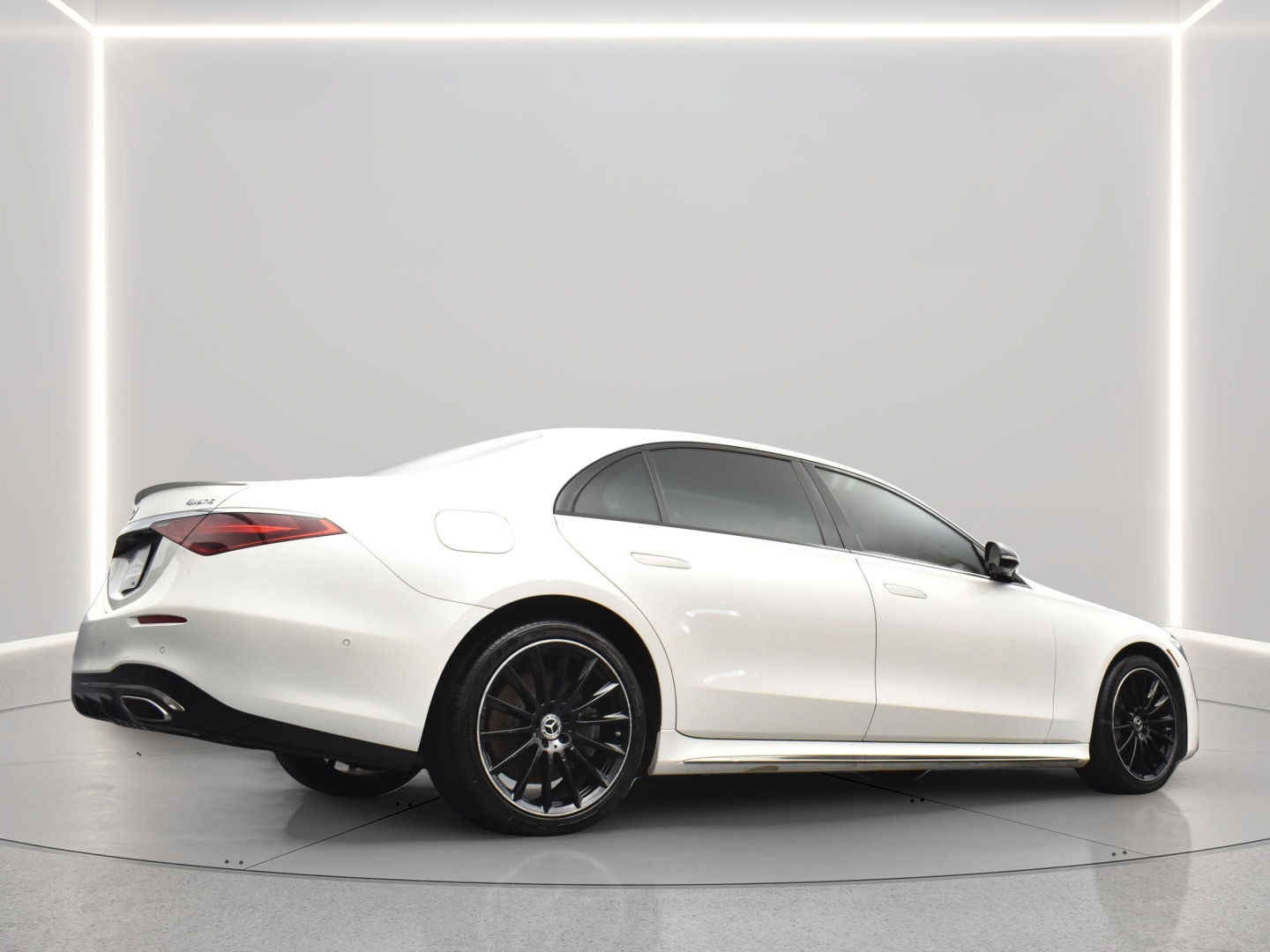 Used 2023 Mercedes-Benz S 500 4MATIC image 8