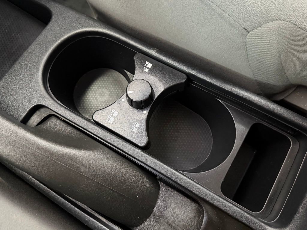 Used 2011 Nissan Sentra 2.0 SR image 24