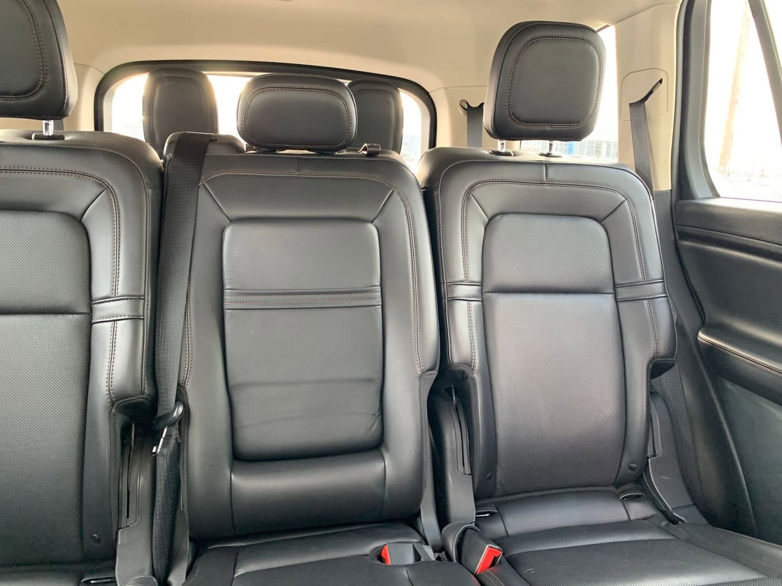 Used 2024 Lincoln Aviator Reserve image 40