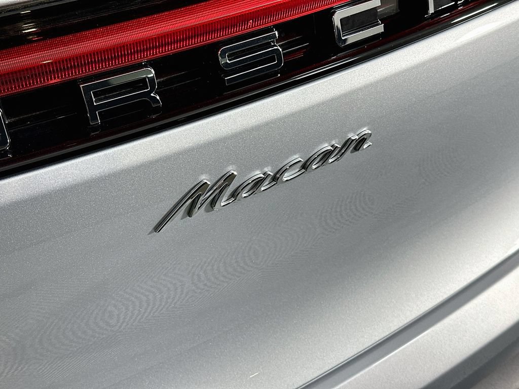 New 2026 Porsche Macan AWD/4WD image 34