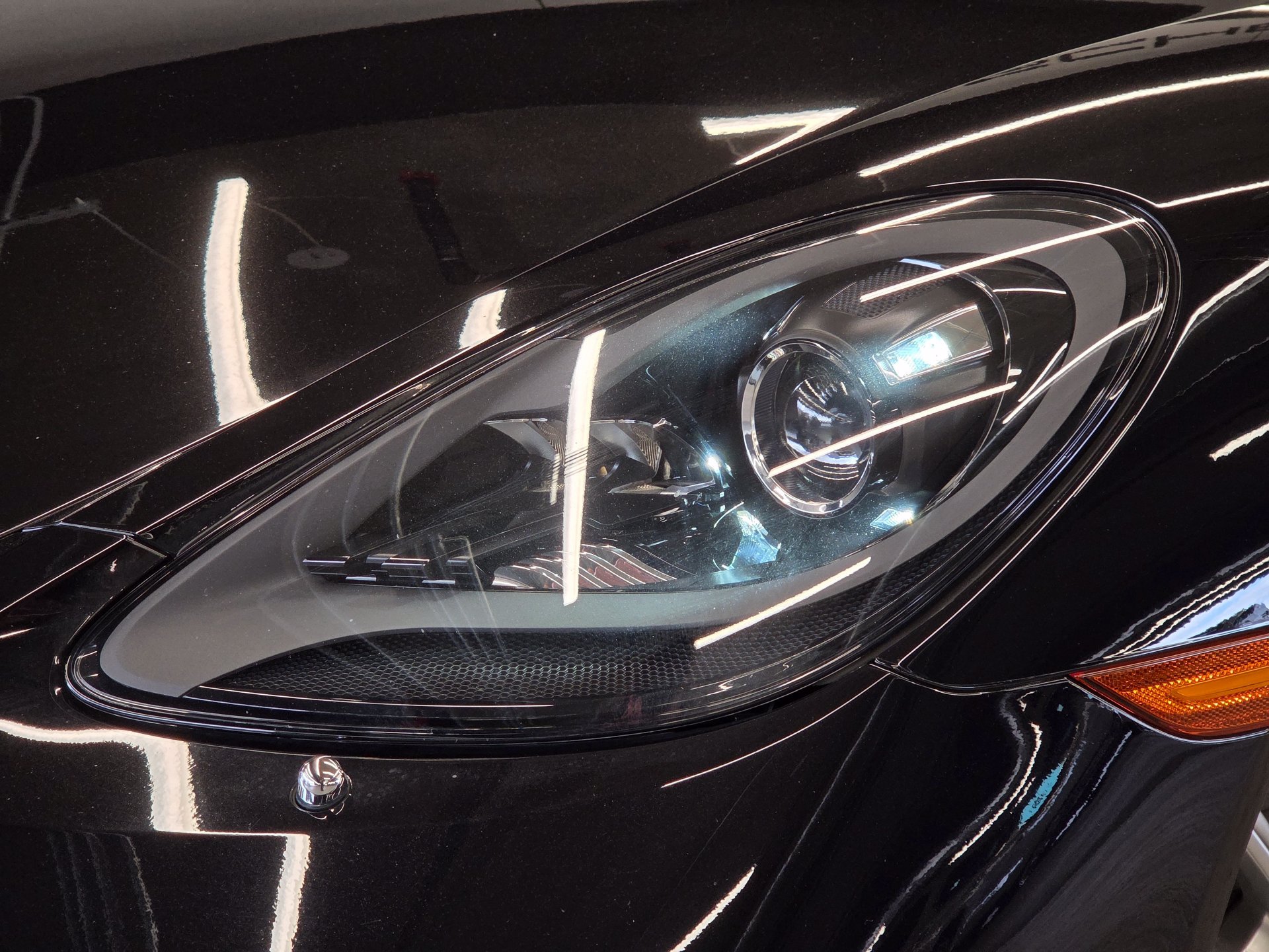 Certified 2025 Porsche 718 Boxster S RWD image 22