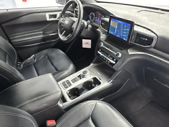 Used 2020 Ford Explorer XLT w/ Equipment Group 202A RWD image 23
