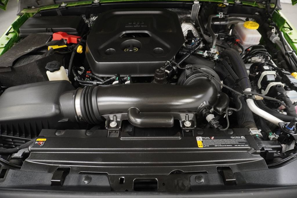 Used 2025 Jeep Wrangler Sport AWD/4WD image 44