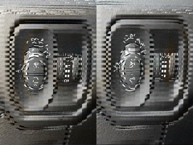 Used 2021 RAM 1500 Limited image 23