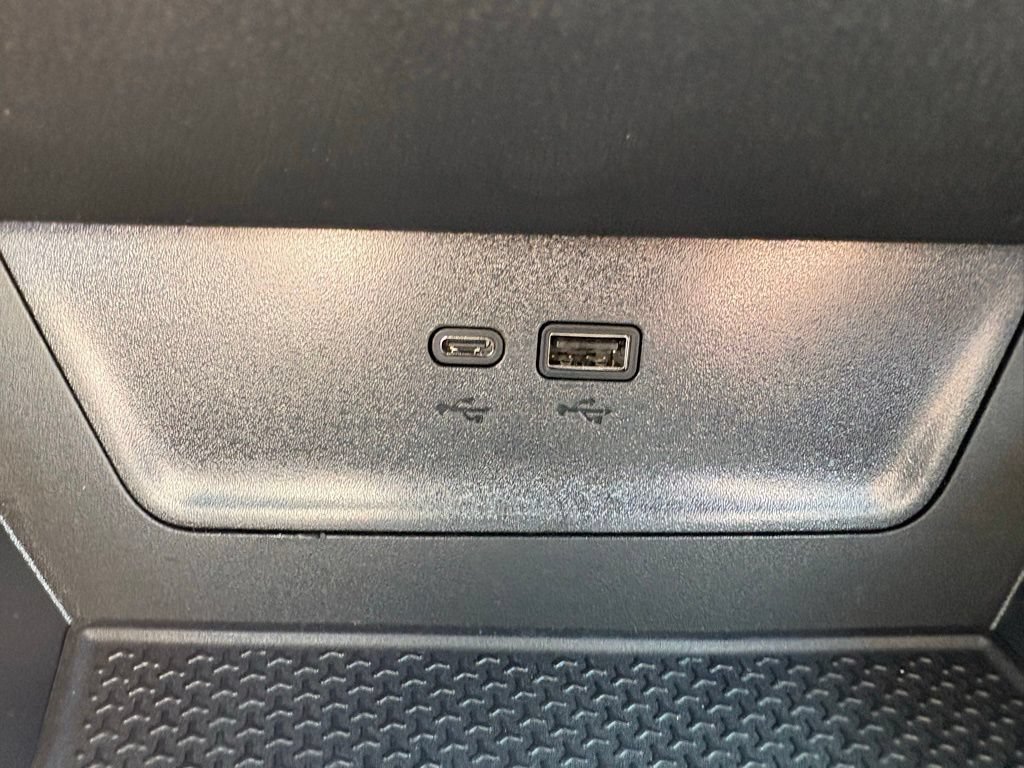 New 2026 Chevrolet Equinox LT w/ Convenience Package II FWD image 24