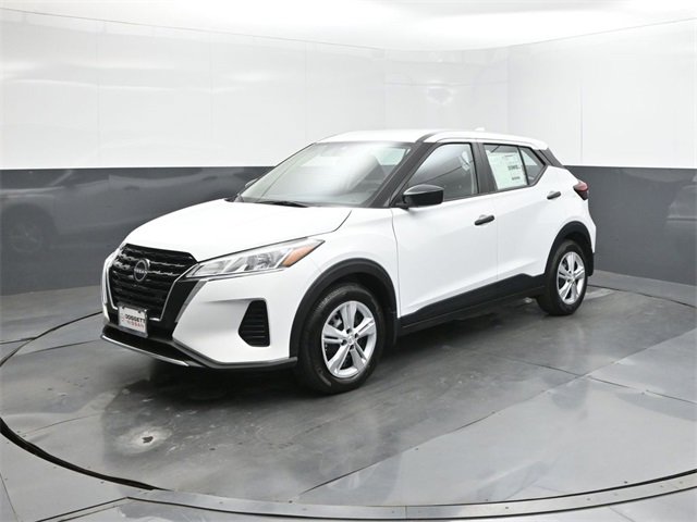 New 2025 Nissan Kicks Play S video 1