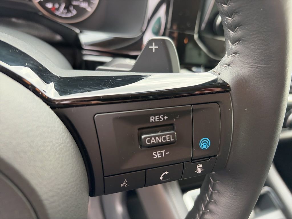 Certified 2024 Nissan Pathfinder SL image 14