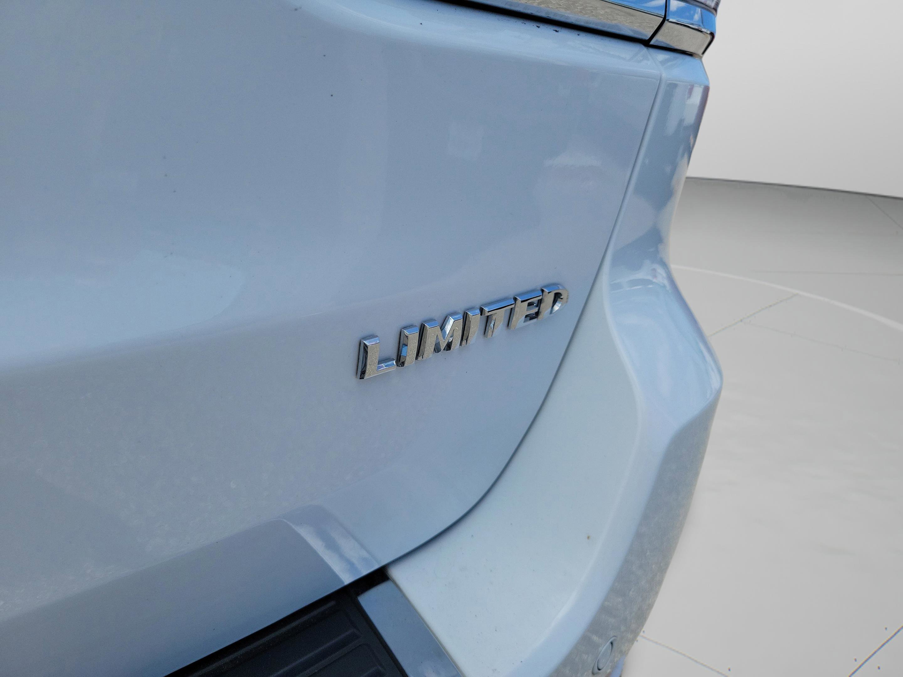 Used 2022 Jeep Grand Cherokee Limited w/ Trailer Tow Group IV image 36