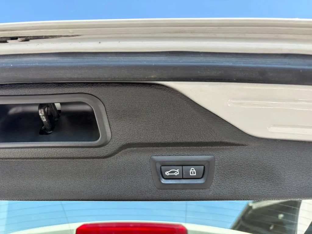Used 2018 BMW X5 xDrive50i AWD/4WD image 11