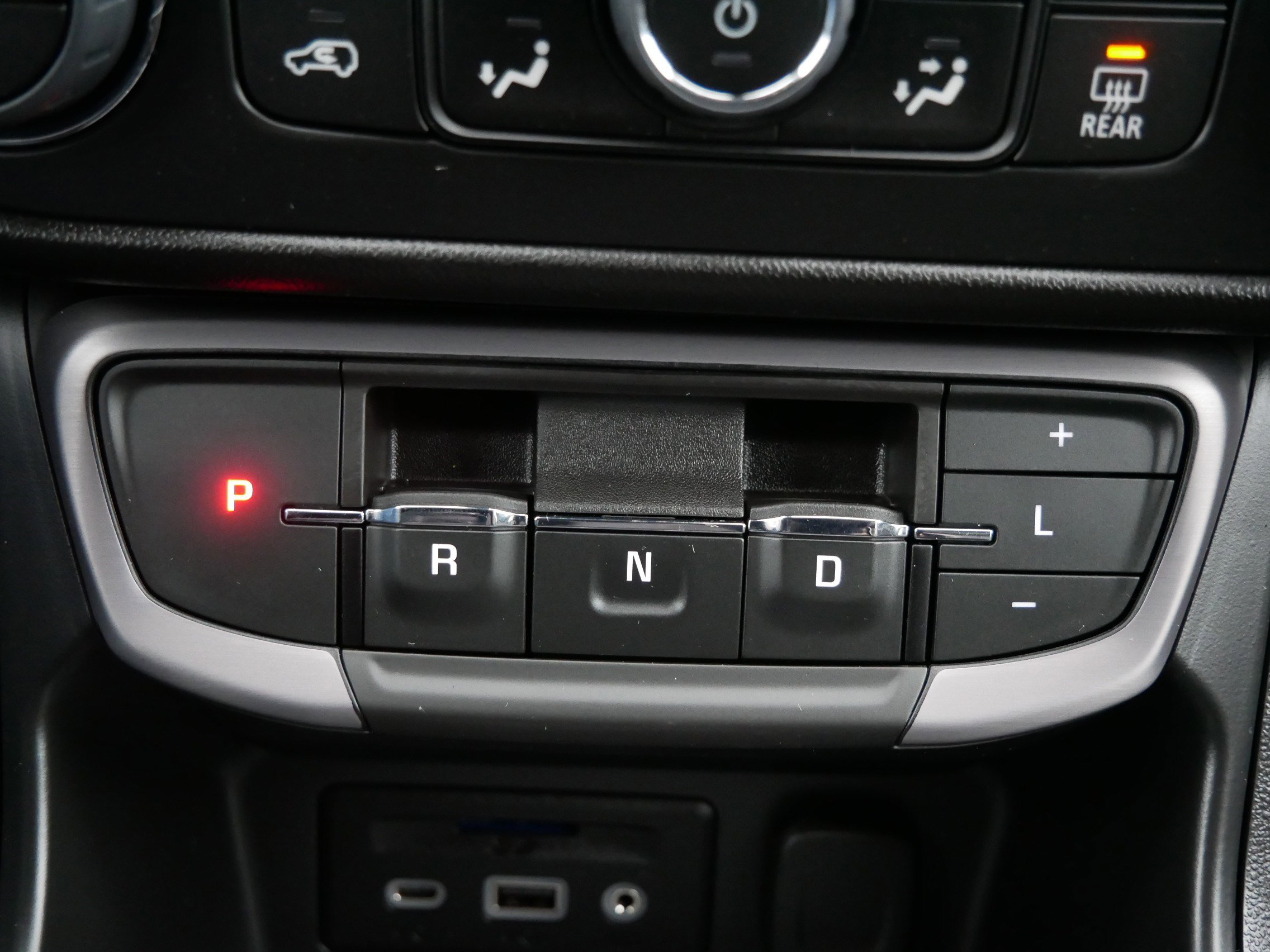 Used 2023 GMC Terrain AT4 w/ LPO, Floor Liner Package image 24