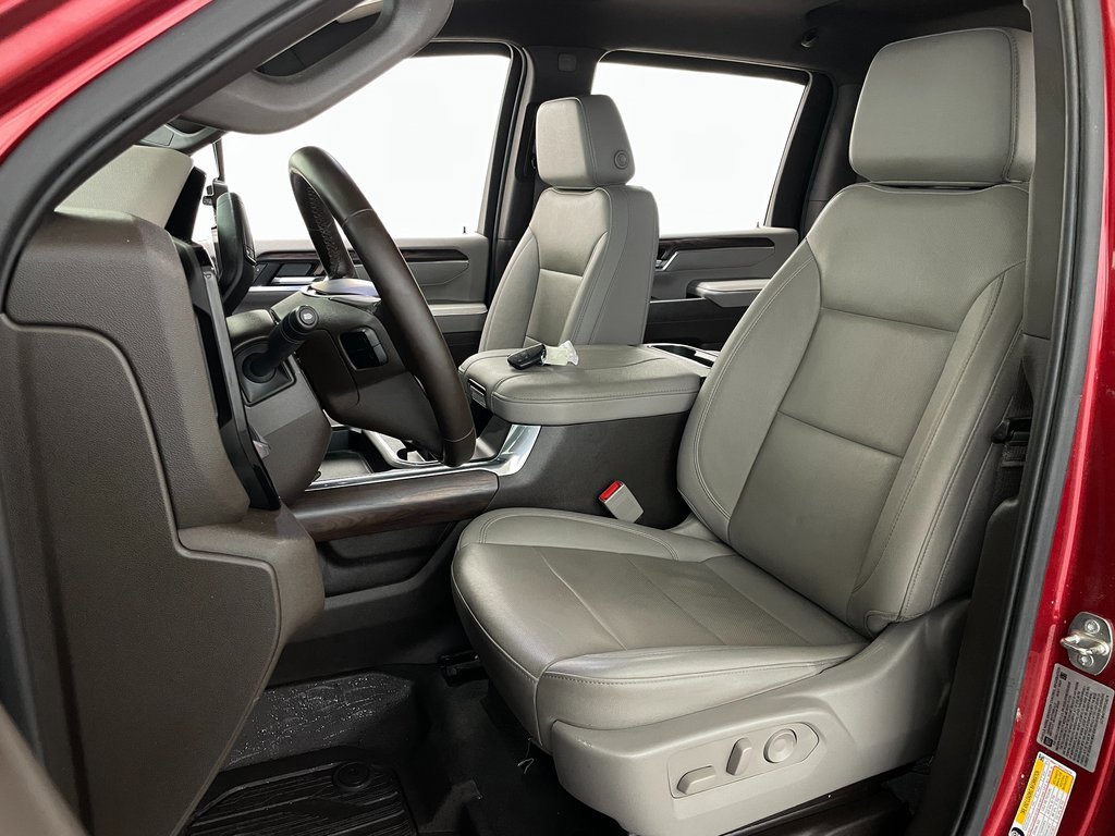 Used 2024 GMC Sierra 2500 SLT w/ SLT Premium Package image 28