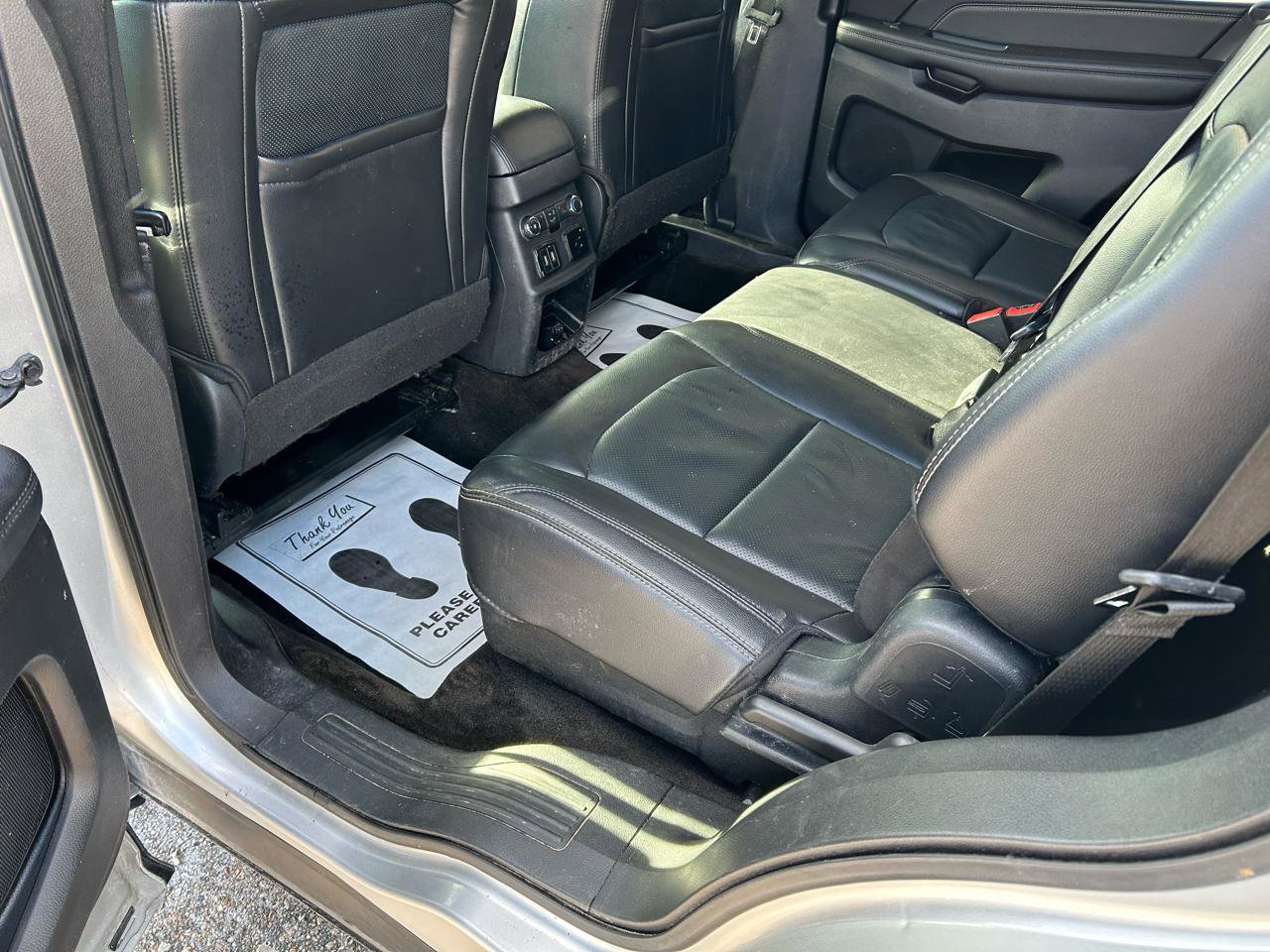 Used 2017 Ford Explorer Limited image 9