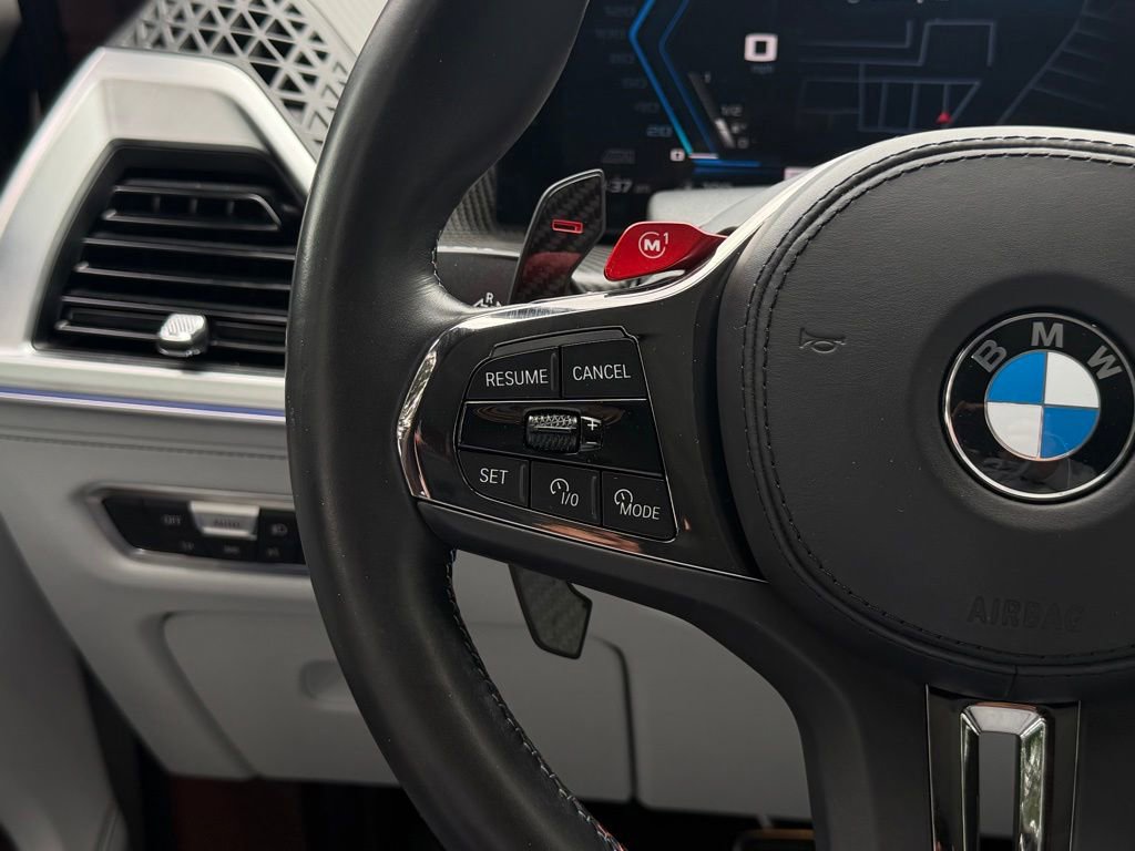 Used 2023 BMW XM AWD/4WD image 17