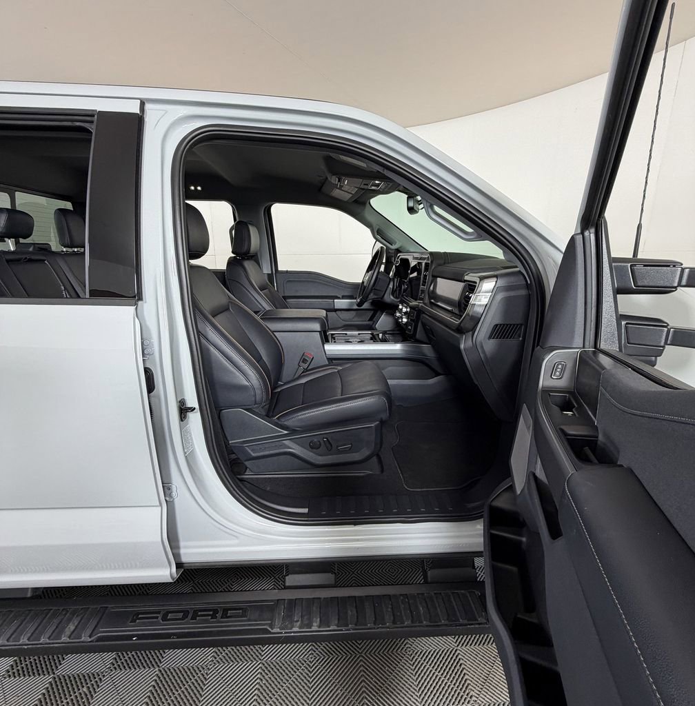 Used 2026 Ford F350 Lariat w/ Black Appearance Package image 6