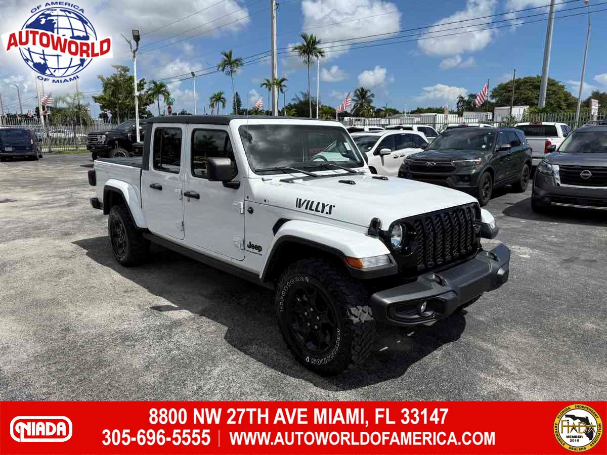 Used 2023 Jeep Gladiator Sport AWD/4WD image 1