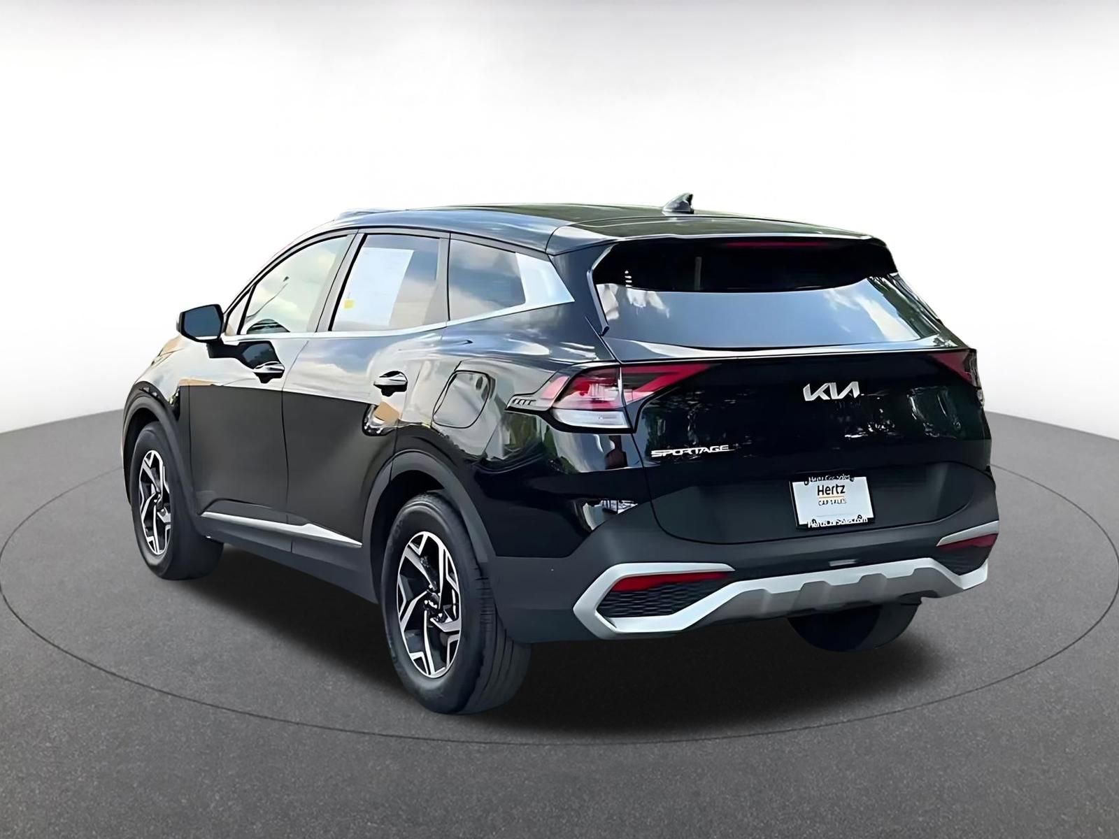 Used 2025 Kia Sportage LX FWD image 11