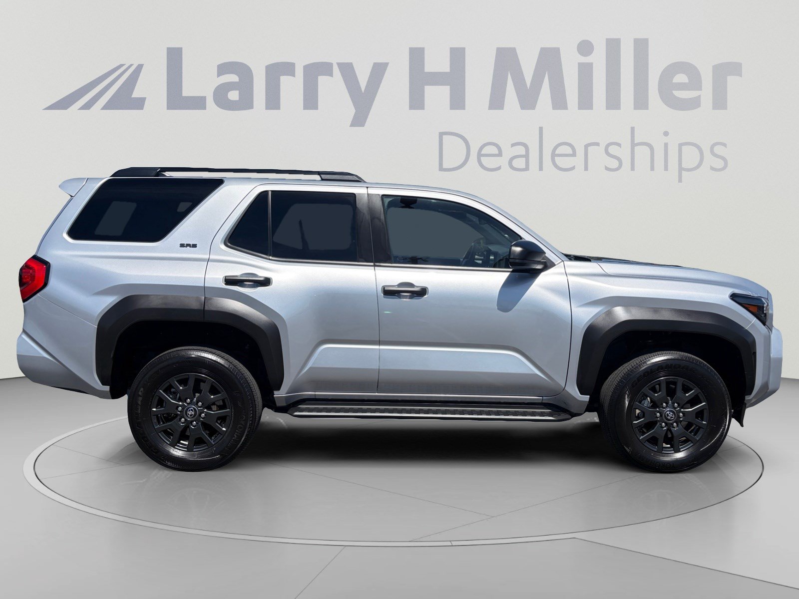 Certified 2025 Toyota 4Runner SR5 AWD/4WD image 6